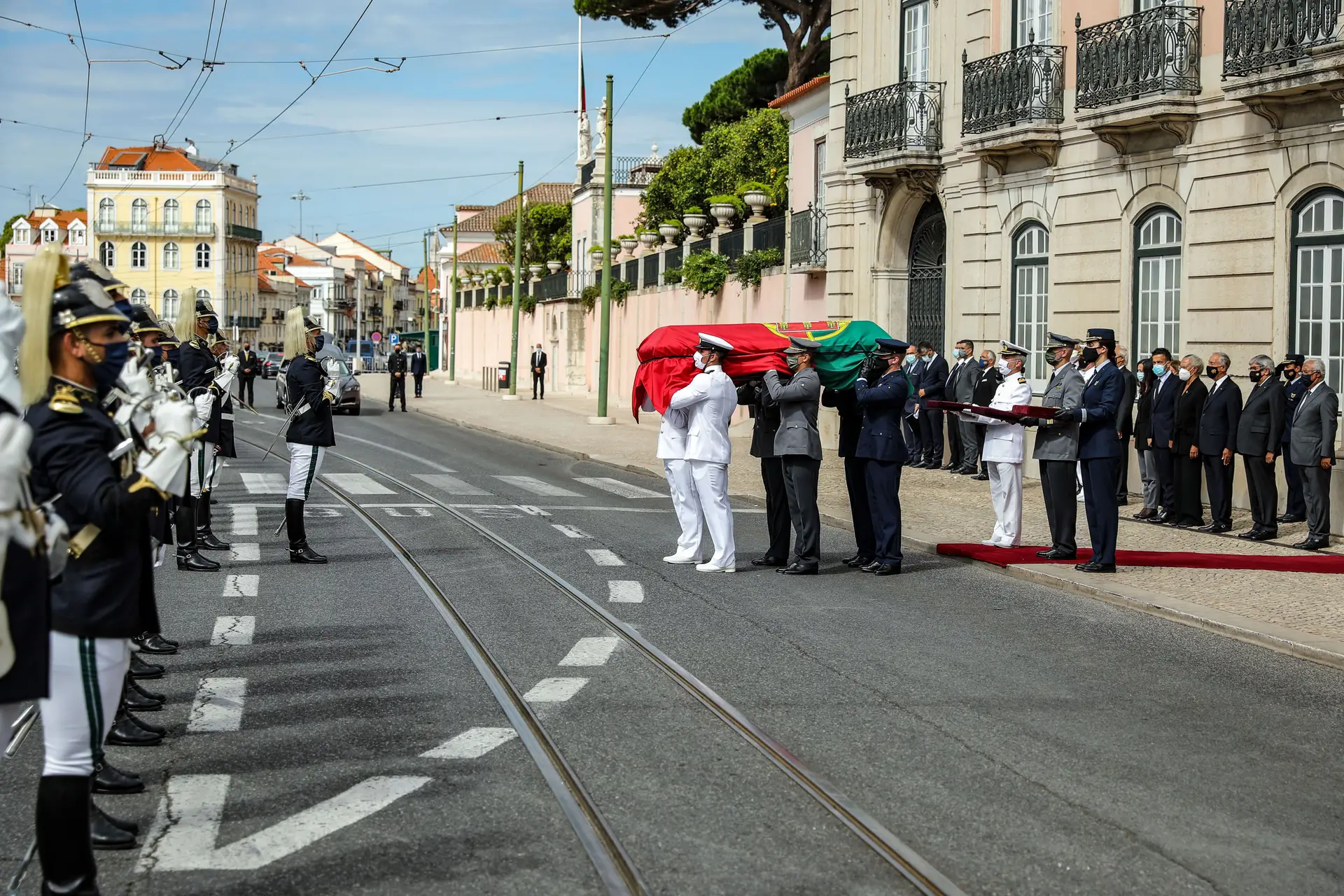 Cortejo fúnebre do antigo chefe de Estado Jorge Sampaio, em Belém.