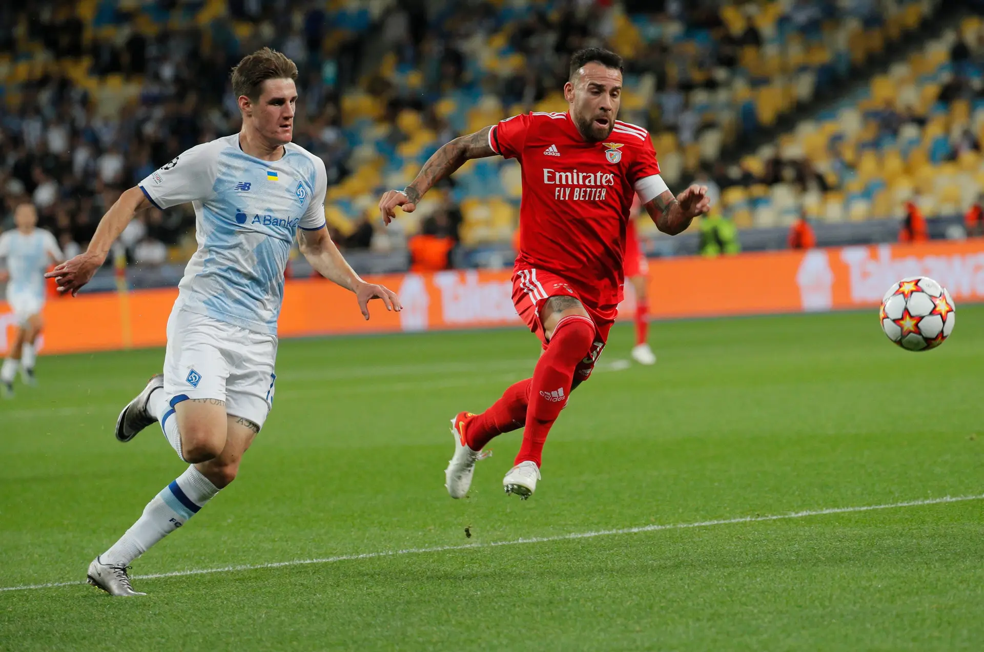 Benfica empata com o Dínamo de Kiev na Champions