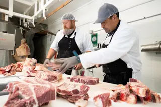 A produção de carne até ao momento que chega ao prato dos consumidores