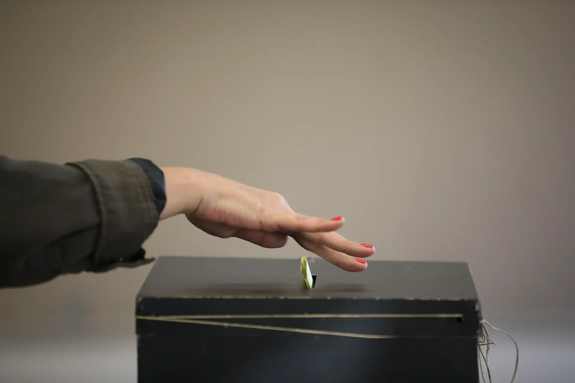 Abertas as inscrições para votar antecipadamente nas eleições legislativas