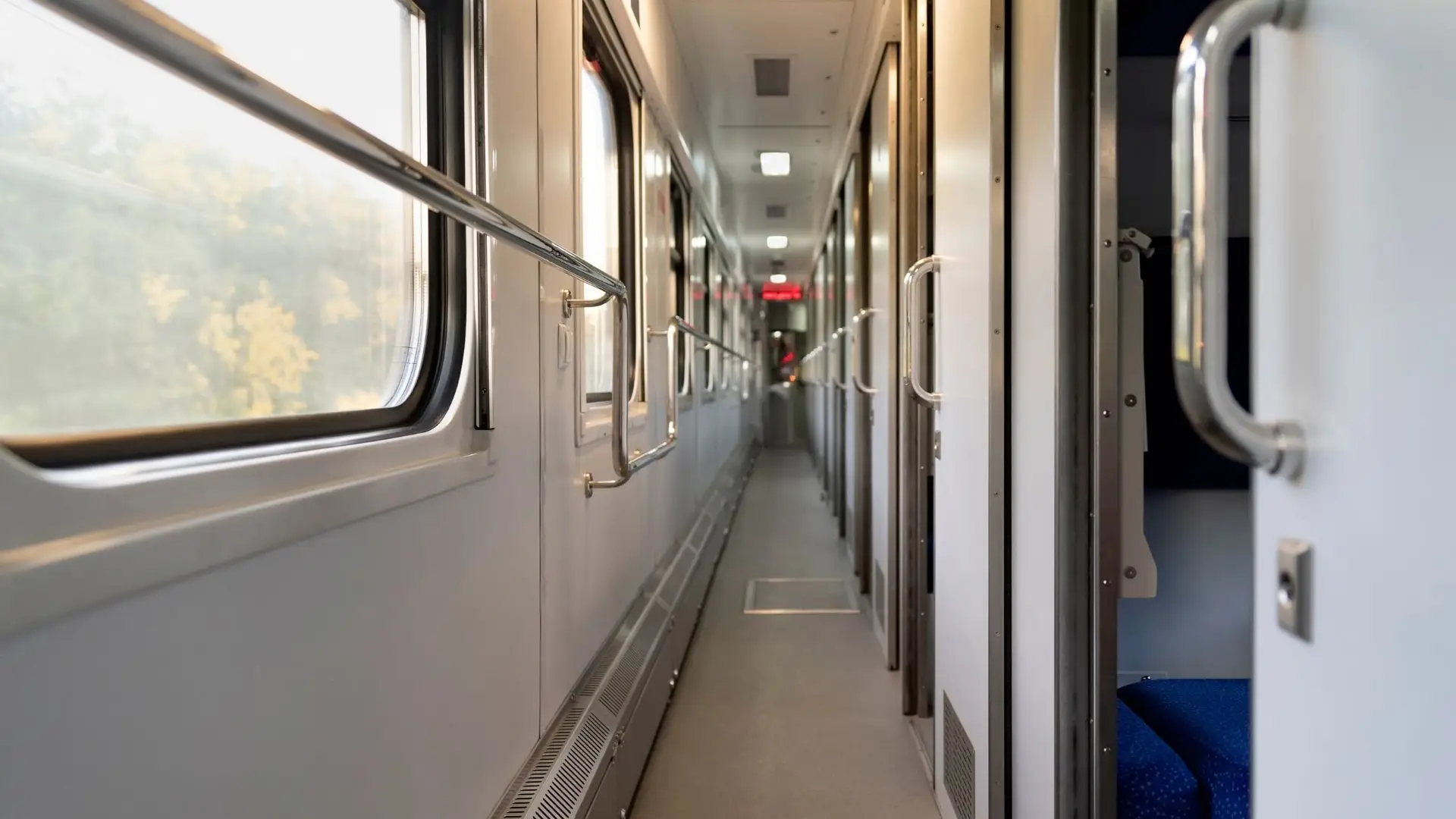 Interior de um comboio