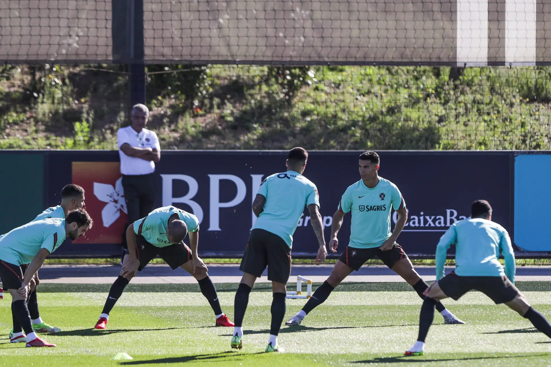 A seleção portuguesa de futebol realizou o último treino antes do encontro particular com o Qatar.  