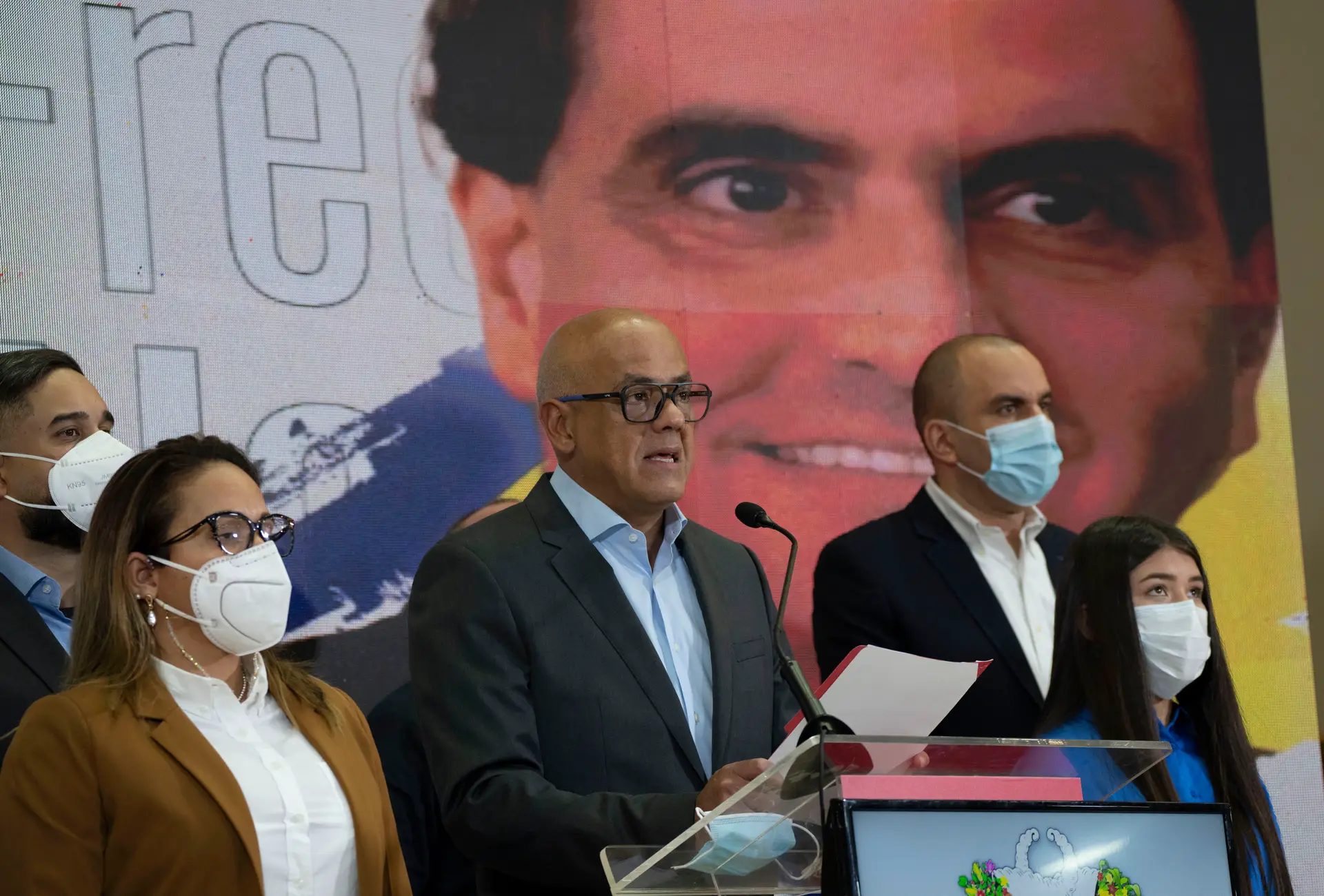 Extradição de Alex Saab: Governo venezuelano fala em "sequestro", oposição congratula-se
