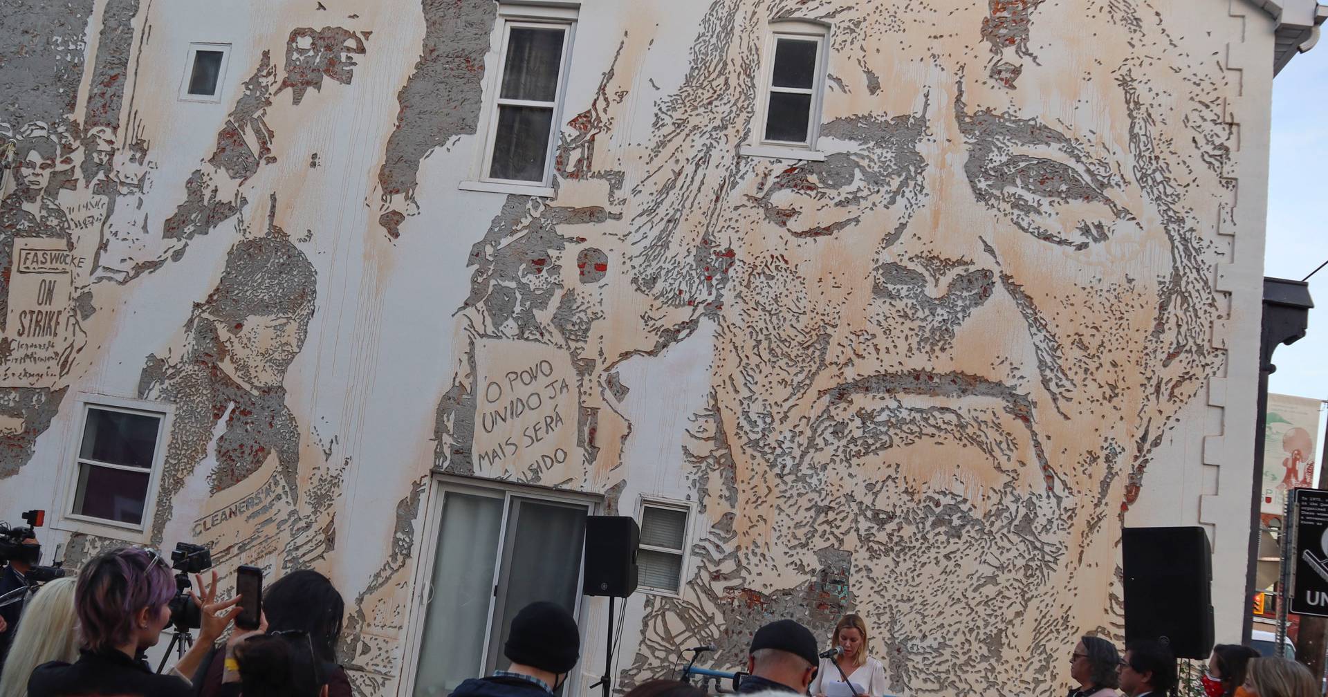 The Vhils mural pays homage to the Portuguese women’s trade union movement in Canada
