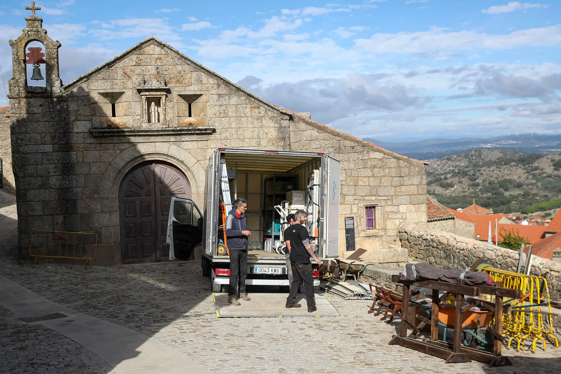 Filmagens da prequela da "Guerra dos Tronos" põem Monsanto em "estado de sítio"