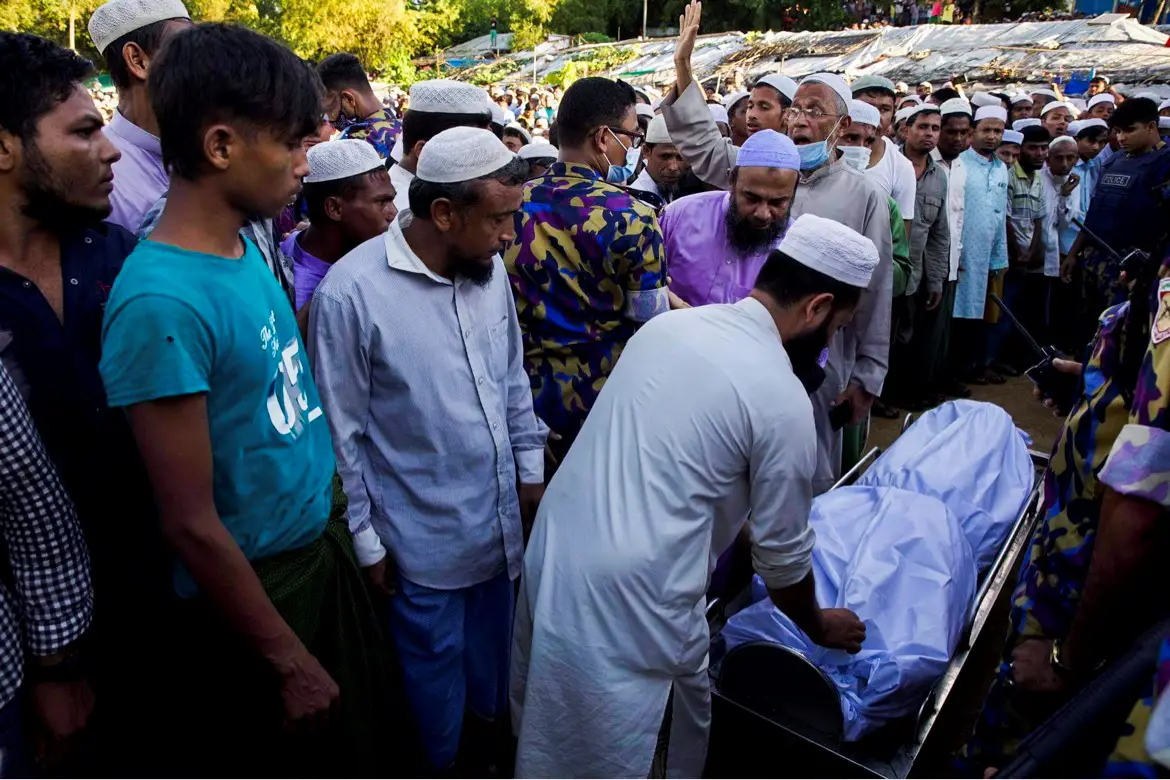 Mohib Ullah, líder rohingya foi morto a tiro num campo de refugiados no Bangladesh, no dia 30 de setembro.