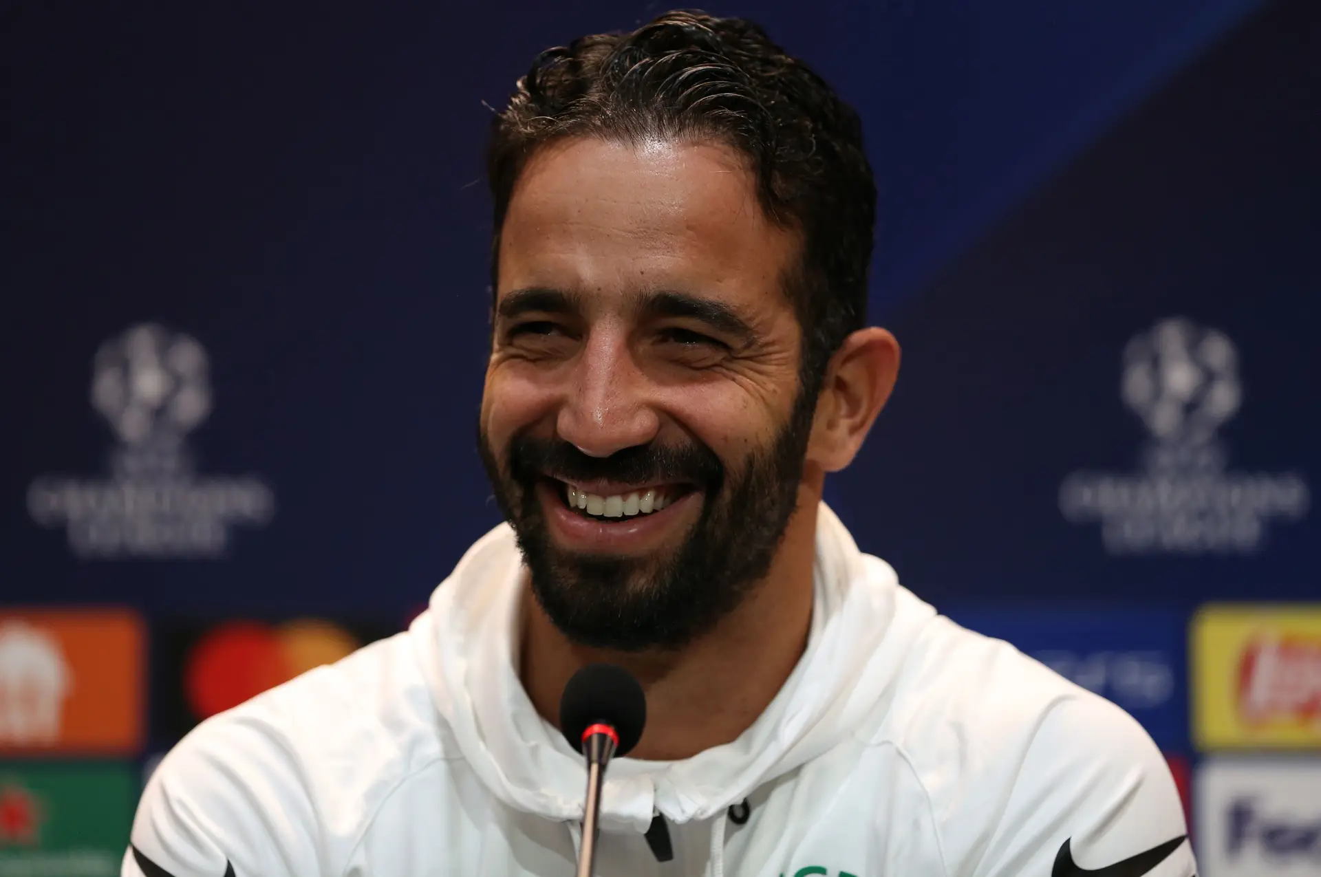 Rúben Amorim na lista de possibilidades para treinar Manchester United