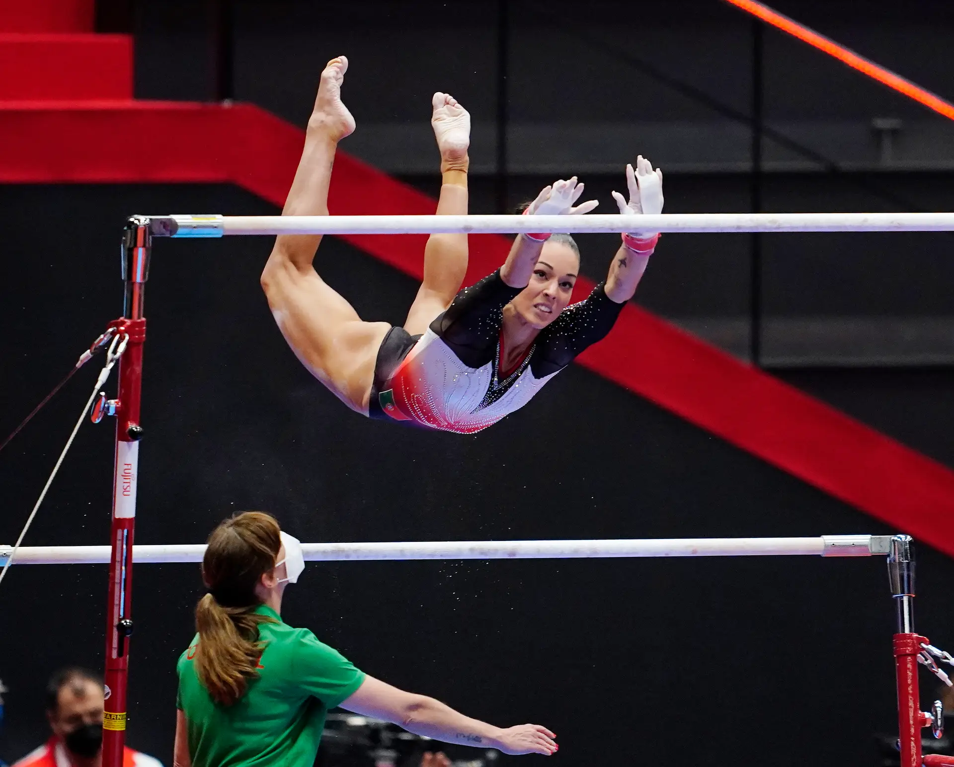 Filipa Martins oitava em paralelas assimétricas nos Mundiais de ginástica artística