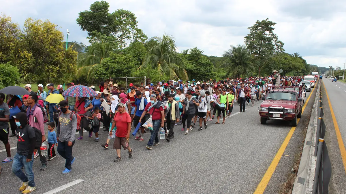 Migrantes a caminho do México para depois entrarem nos Estados Unidos