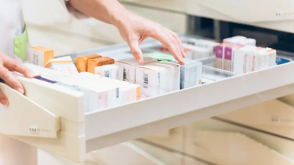 Um farmacêutico em funções