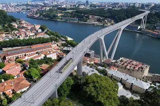 Concurso para a construção da nova ponte sobre o Douro suspenso