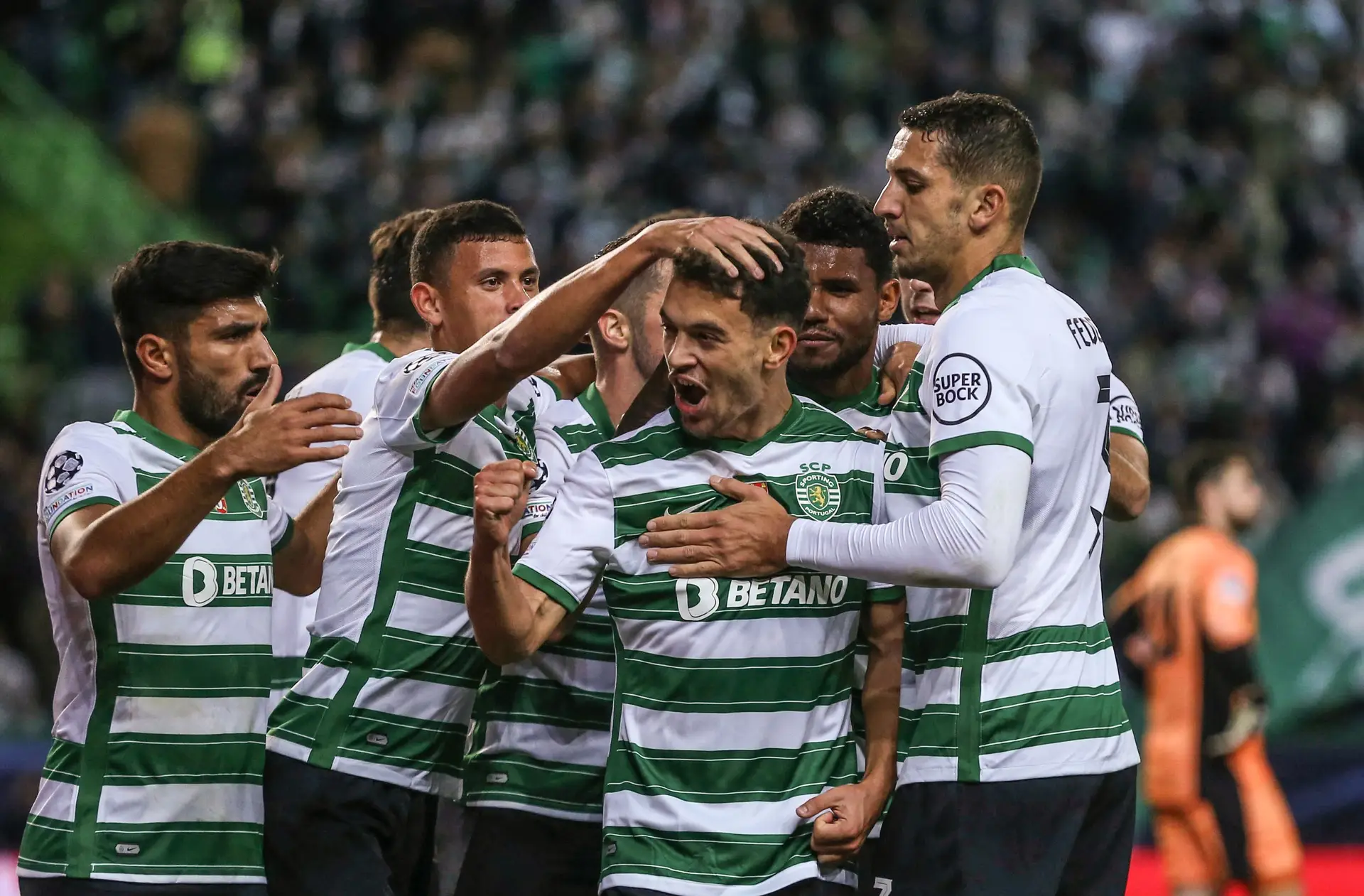 Champions: Sporting goleia Besiktas e garante continuidade nas competições europeias