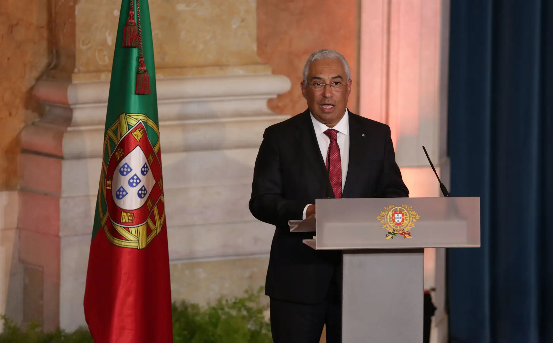 OE2022: Governo aprova proposta para manter contribuições extraordinárias