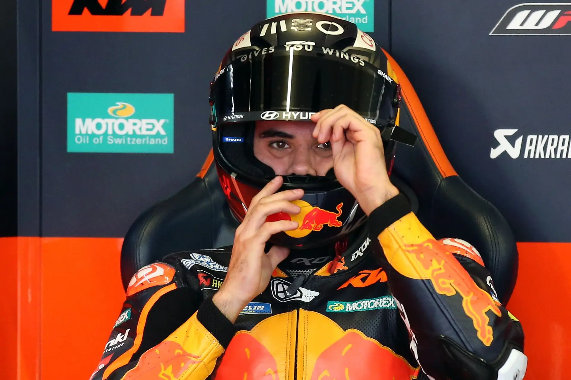 Miguel Oliveira "aparentemente bem" deixa agradecimento aos portugueses