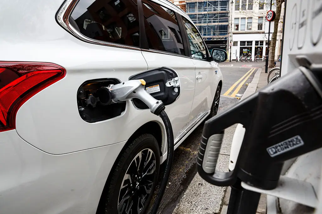 Mercado de veículos elétricos de passageiros cresce mais de 100% até novembro
