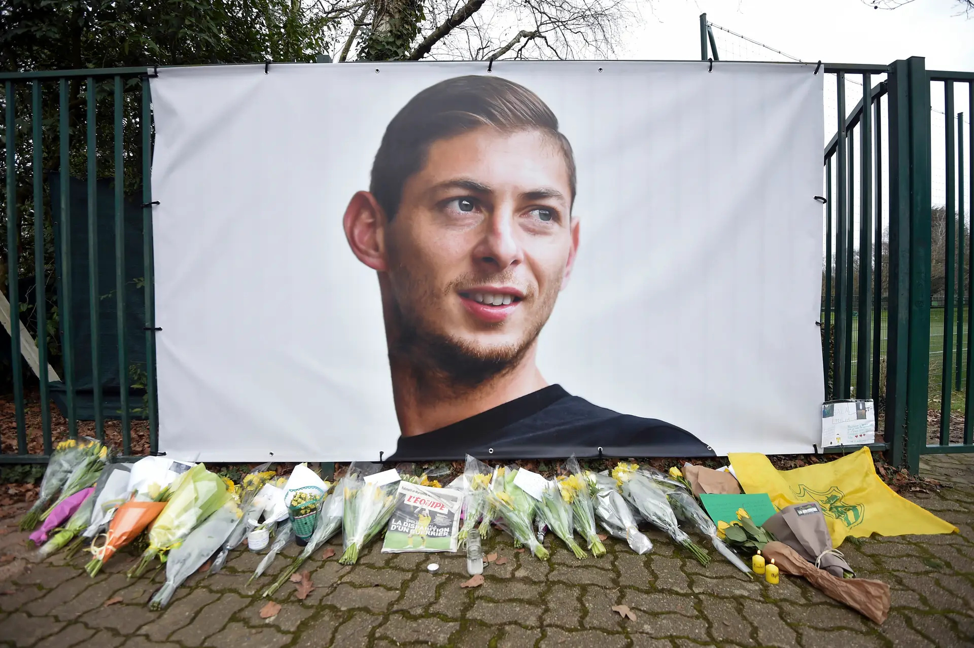 Responsável pelo voo que vitimou futebolista Emiliano Sala condenado a 18 meses de prisão