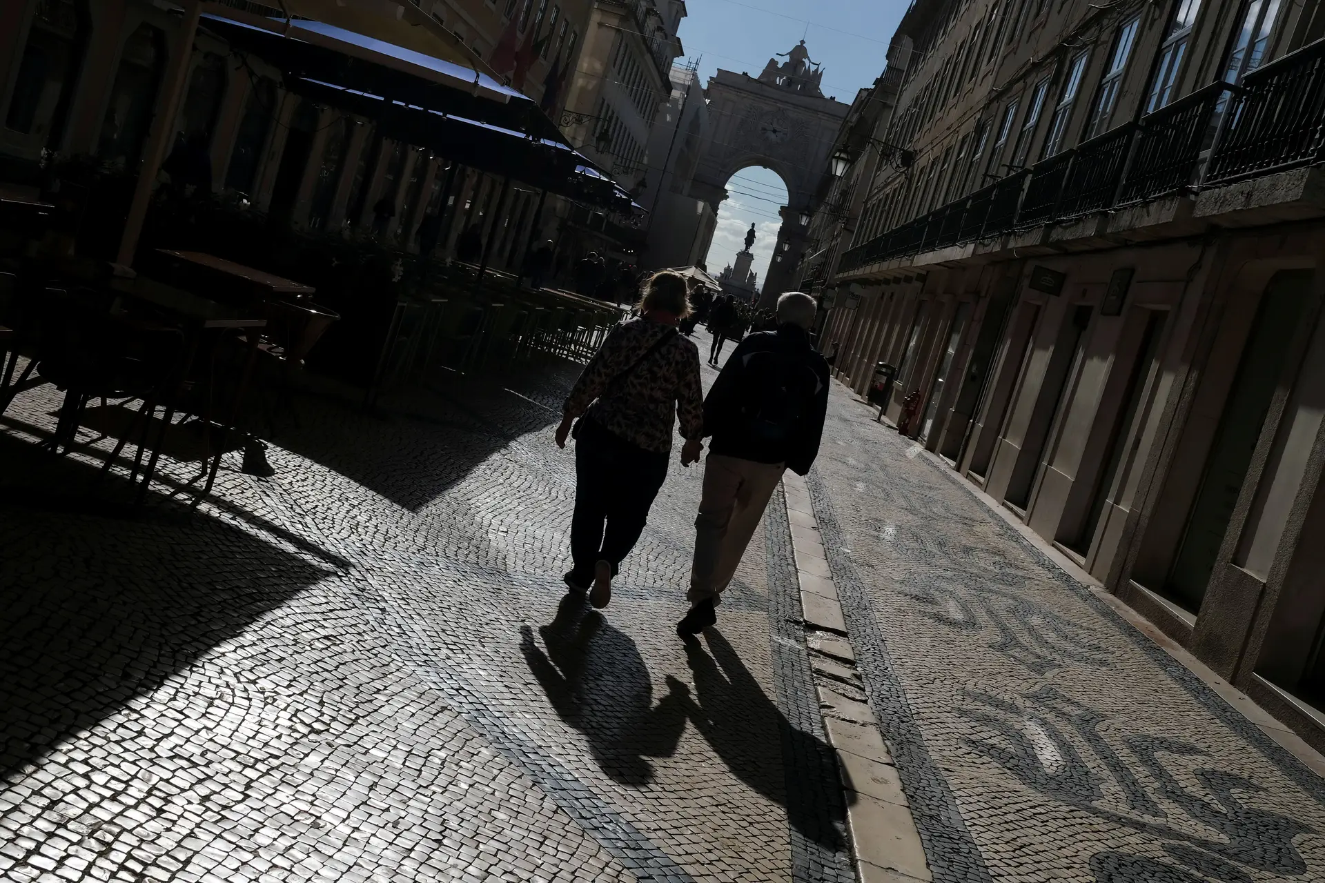 Covid-19: Portugal é sexto país da UE com menos novos casos e mortes diários