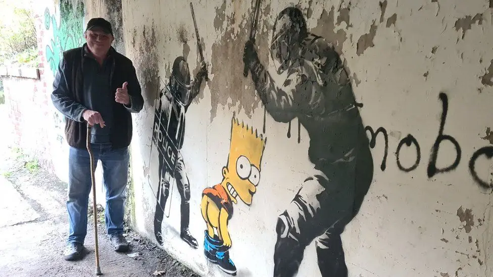Banksy pode ter-se inspirado em doente terminal que mostrou o rabo “à polícia”
