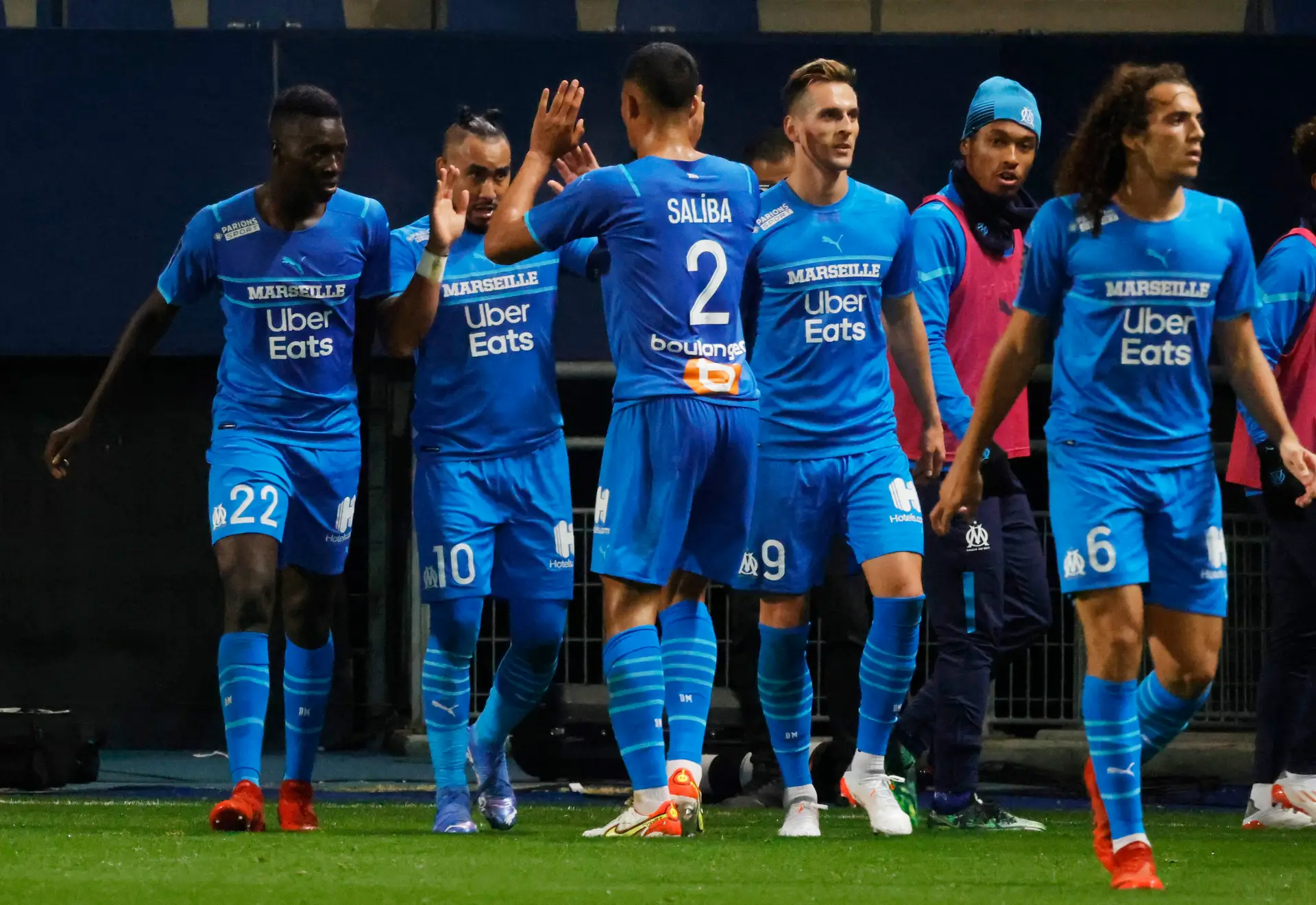 Marselha punido com um jogo à porta fechada na Liga francesa