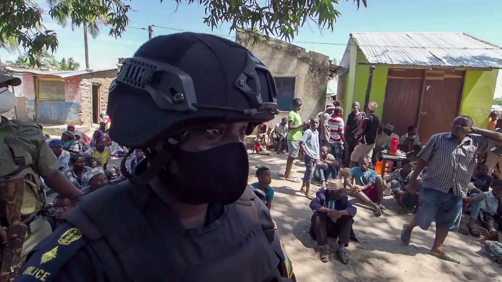 Moçambique: ministro da Defesa anuncia abate de 12 insurgentes e pede "paciência" ao país