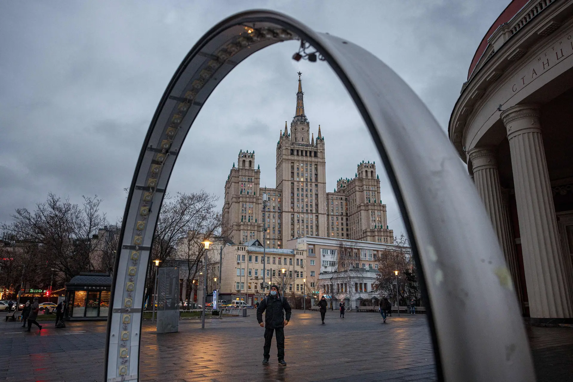 Covid-19: Rússia iguala valor máximo de mortes diárias nas últimas 24 horas