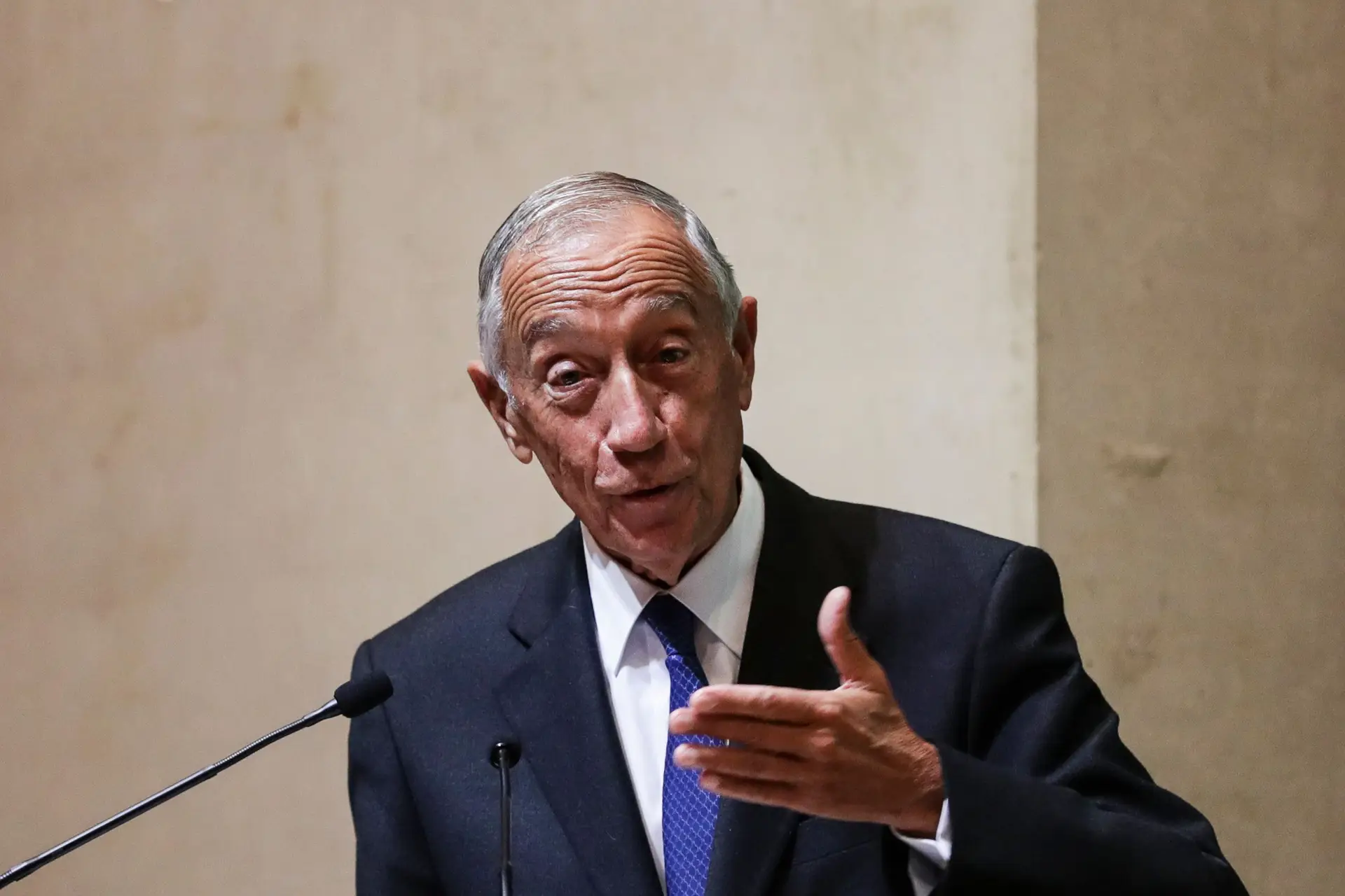Marcelo diz que "já é tarde" para conceder indulto a João Rendeiro