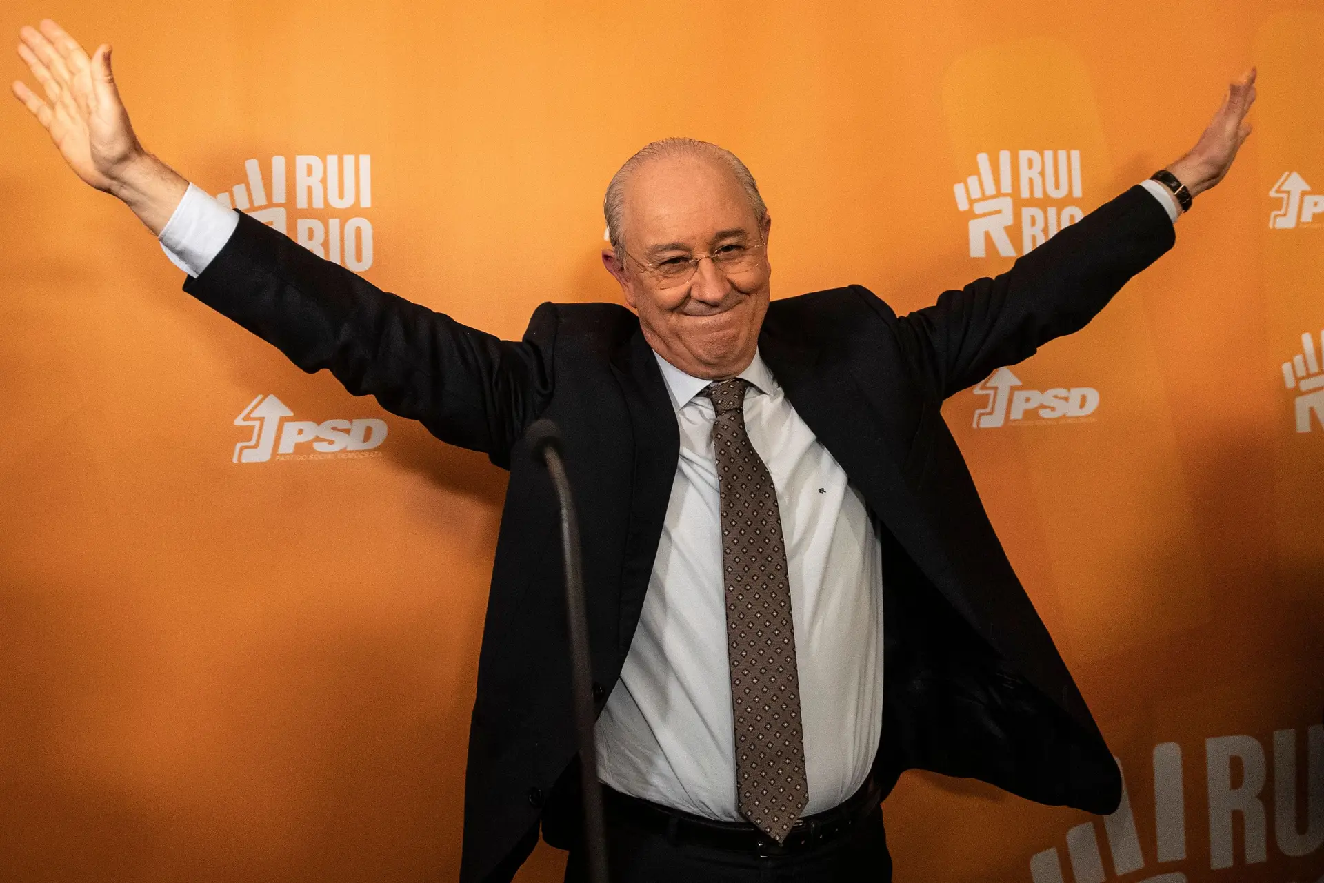 Rui Rio reeleito presidente do PSD com 52,5% dos votos