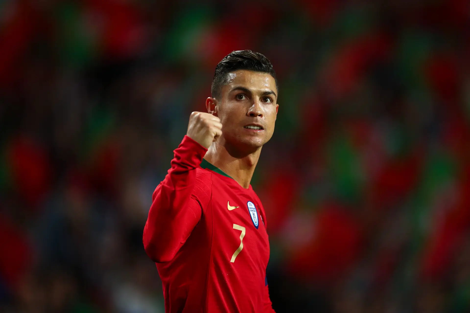 Ronaldo, Rúben Dias e Bruno Fernandes entre os nomeados para o Onze FIFA de 2021