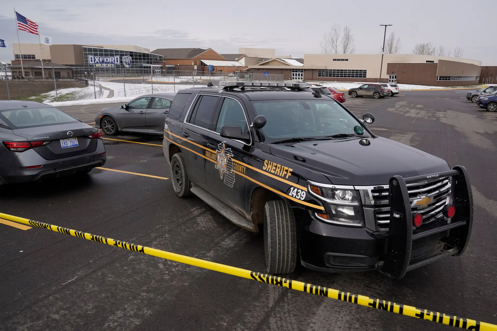 Sobe para quatro número de mortos em ataque em escola no Michigan