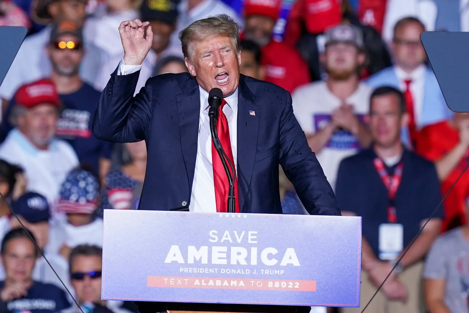Tribunal nega recurso de Trump para impedir acesso a documentos sobre assalto ao Capitólio