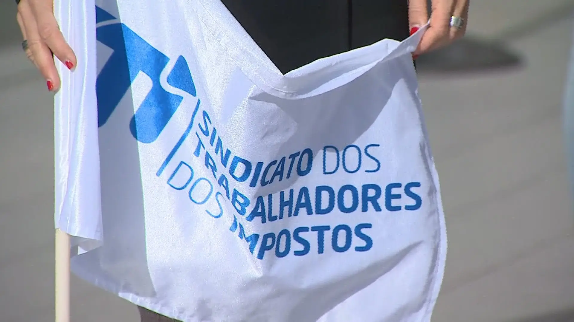 Controlo das fronteiras assegurado por trabalhadores exaustos e em serviços mínimos, denuncia sindicato