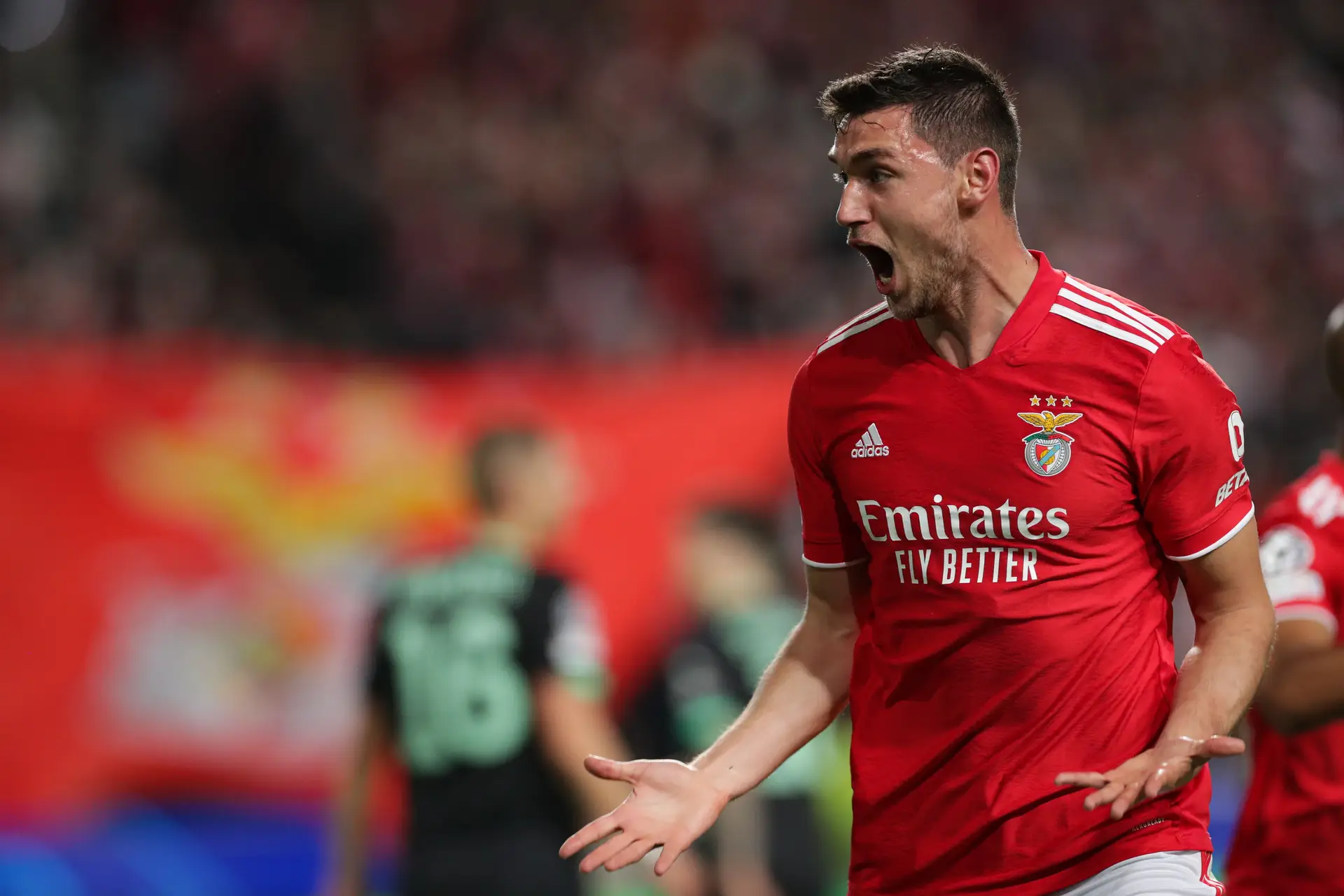 Benfica apurado para oitavos da Liga dos Campeões