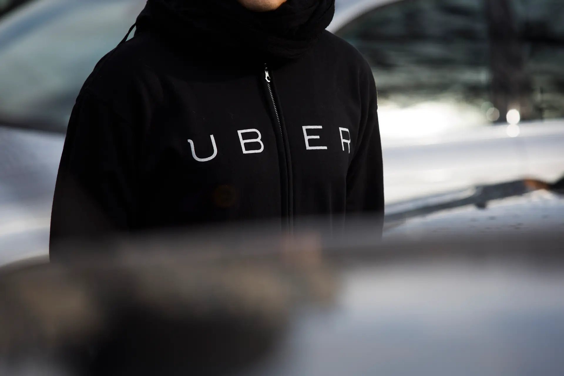 Uber investigada em França por suspeitas de trabalho ilegal