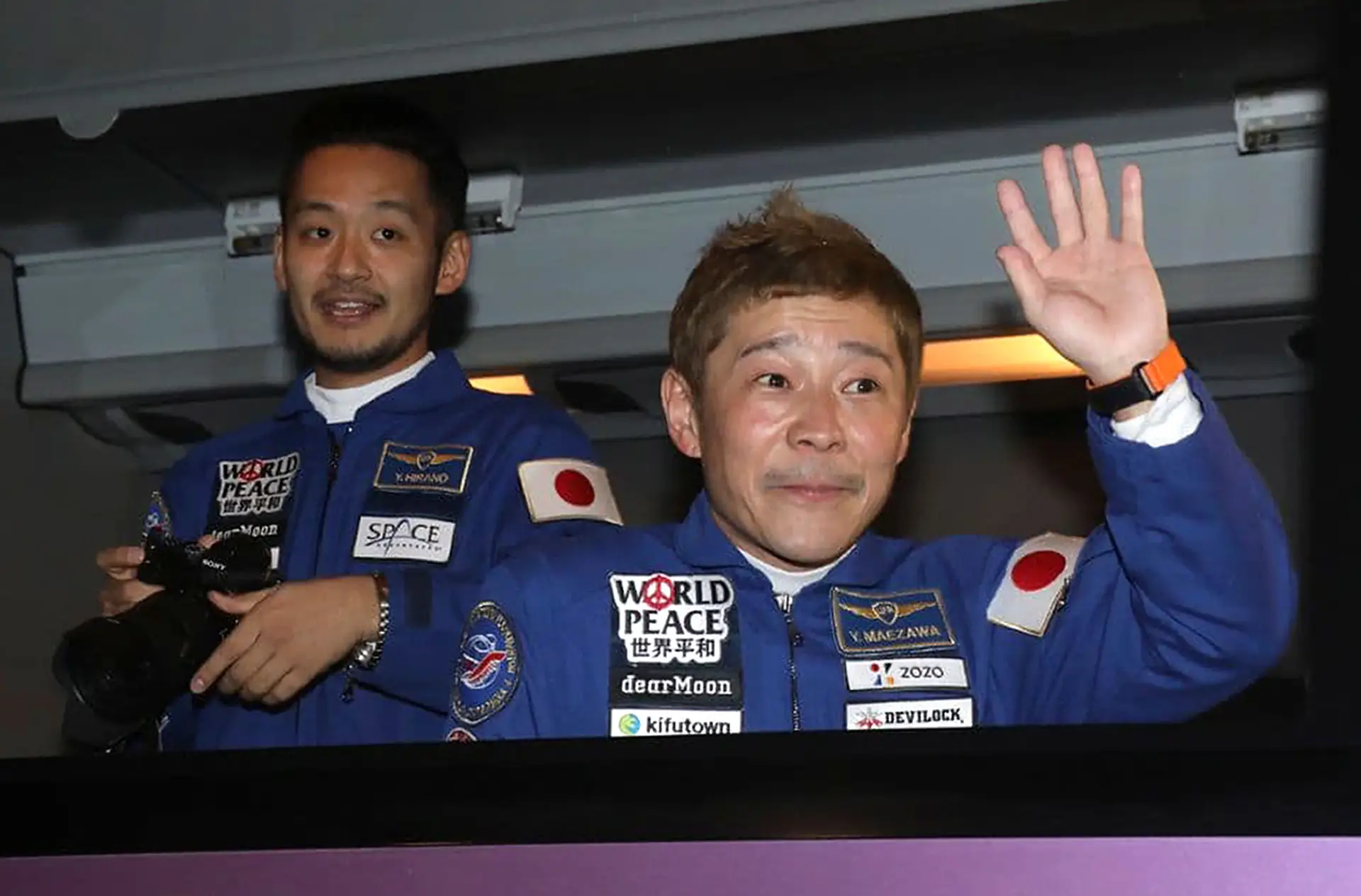 Rússia envia multimilionário japonês para a Estação Espacial Internacional