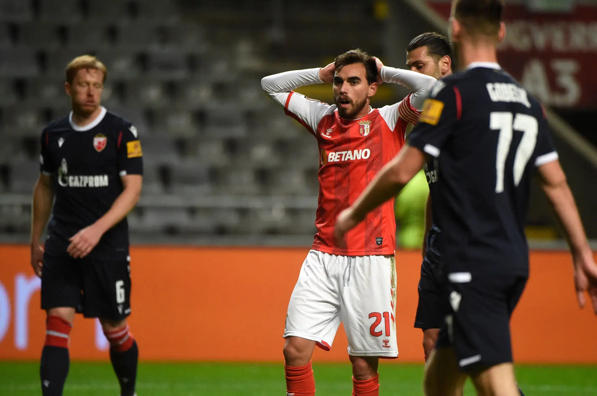 Sporting de Braga segue na Liga Europa mas falha apuramento direto para os oitavos