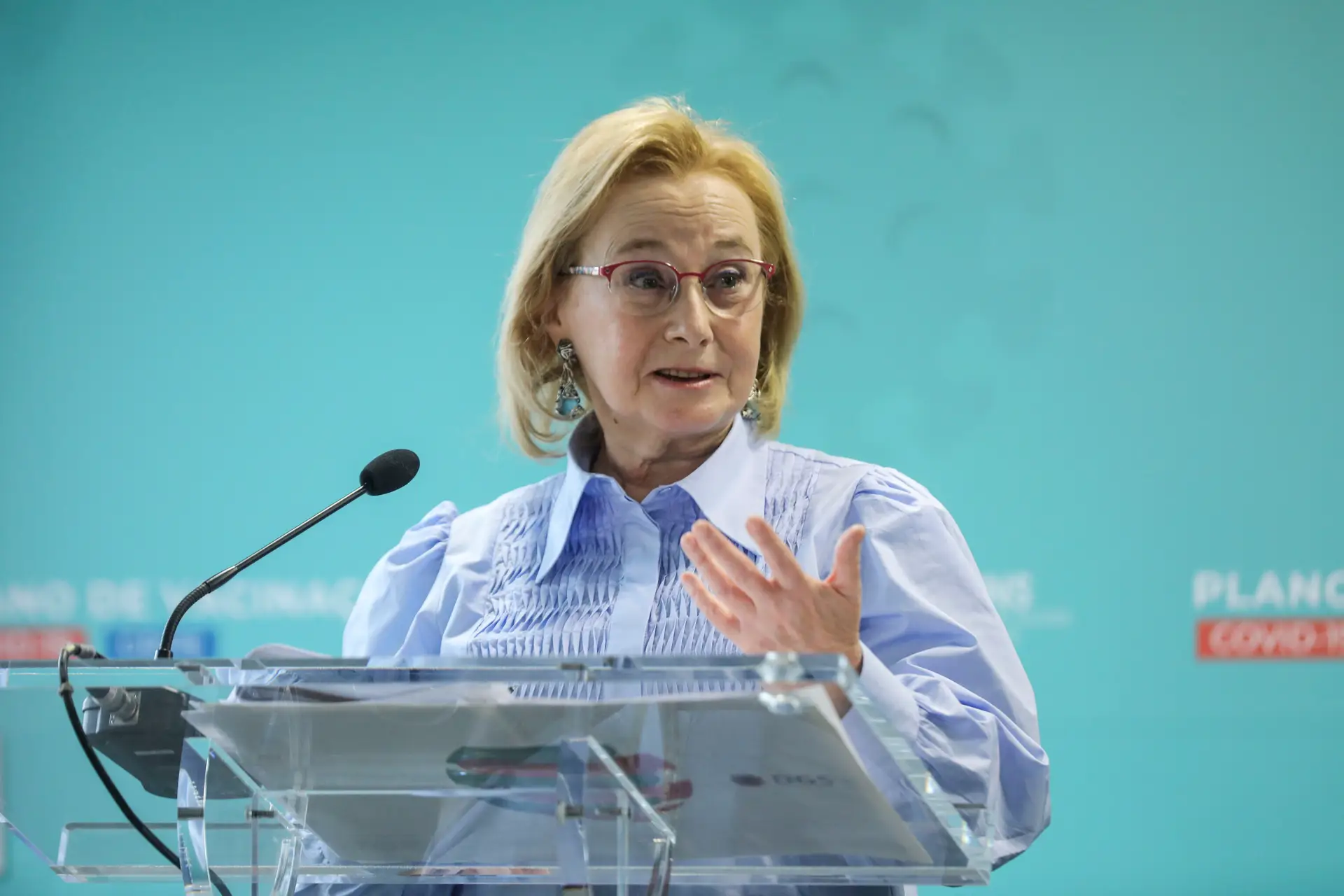 DGS vai decidir sobre redução do período de isolamento "nas próximas horas"