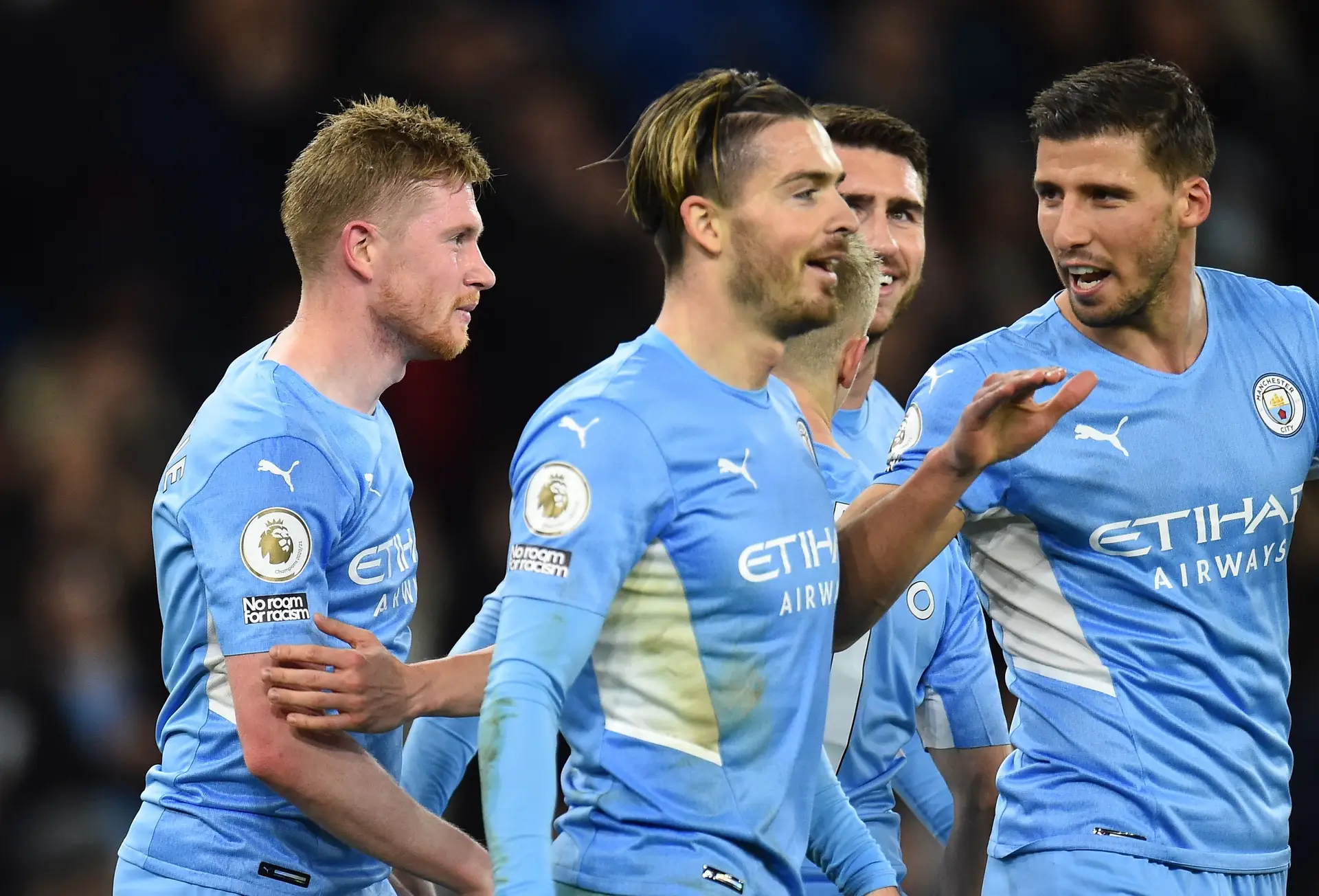 City segura liderança na Premier League com goleada ao Leeds