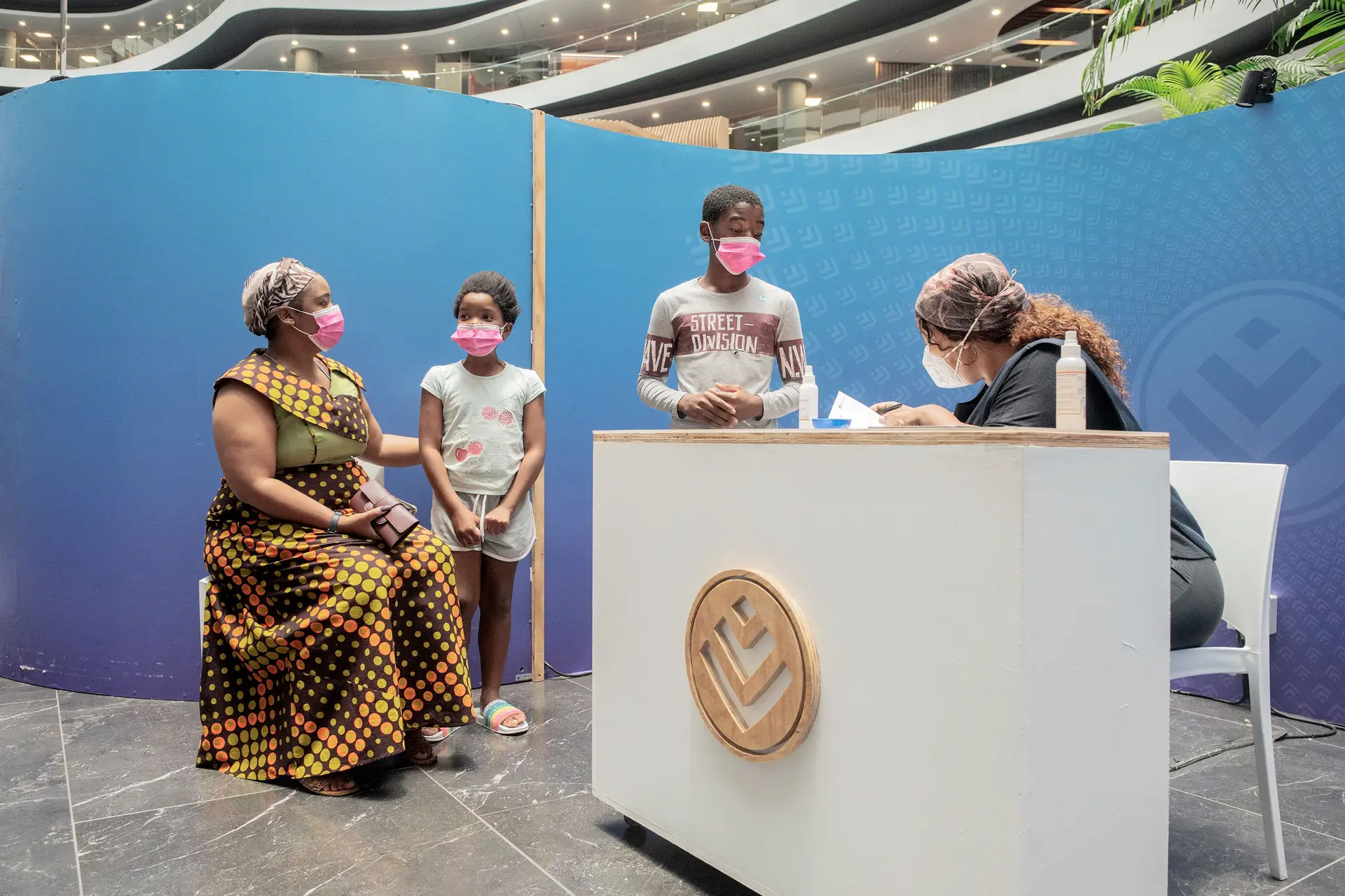 Ómicron: África do Sul regista novo máximo de casos diários