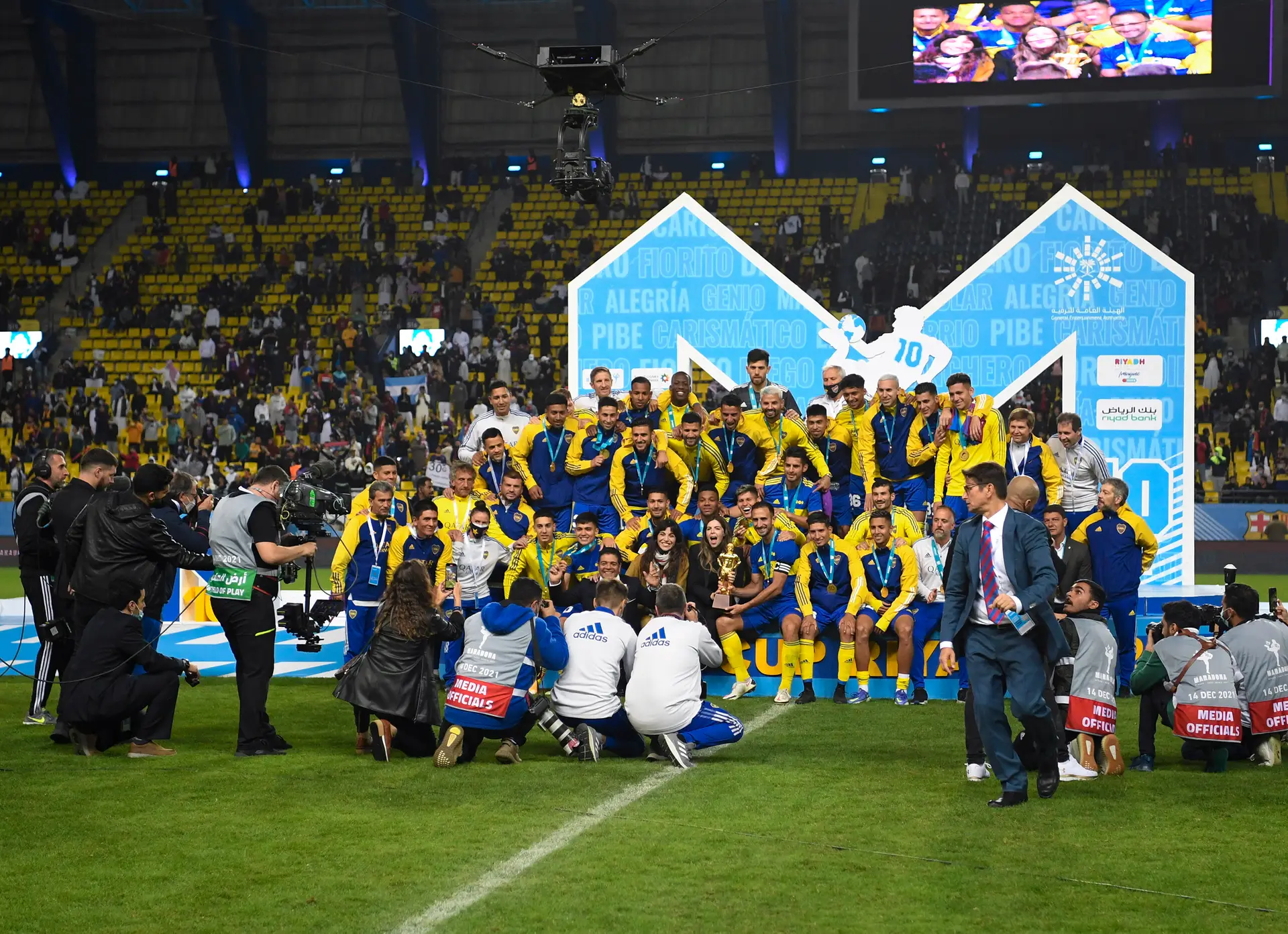 Boca Juniors bate FC Barcelona no jogo de homenagem a Diego Maradona