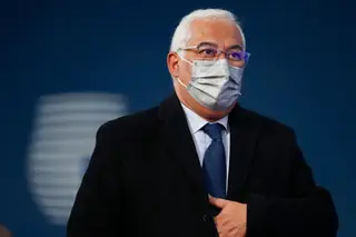 "Não podemos desarmar": Costa admite manter restrições após 9 de janeiro 