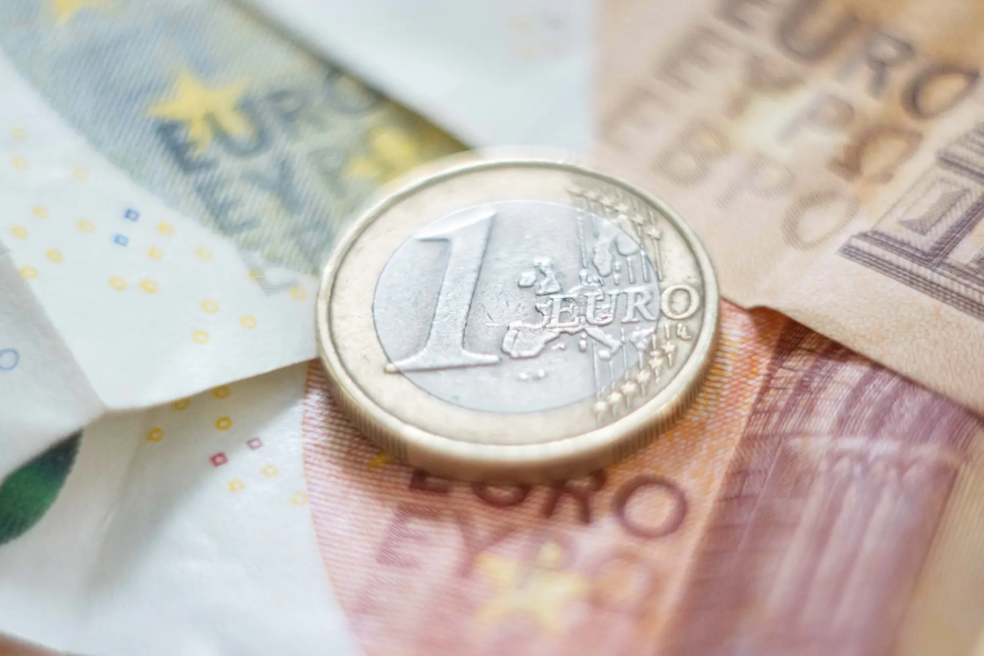 Euro comemora 20 anos de circulação no dia 1 de janeiro