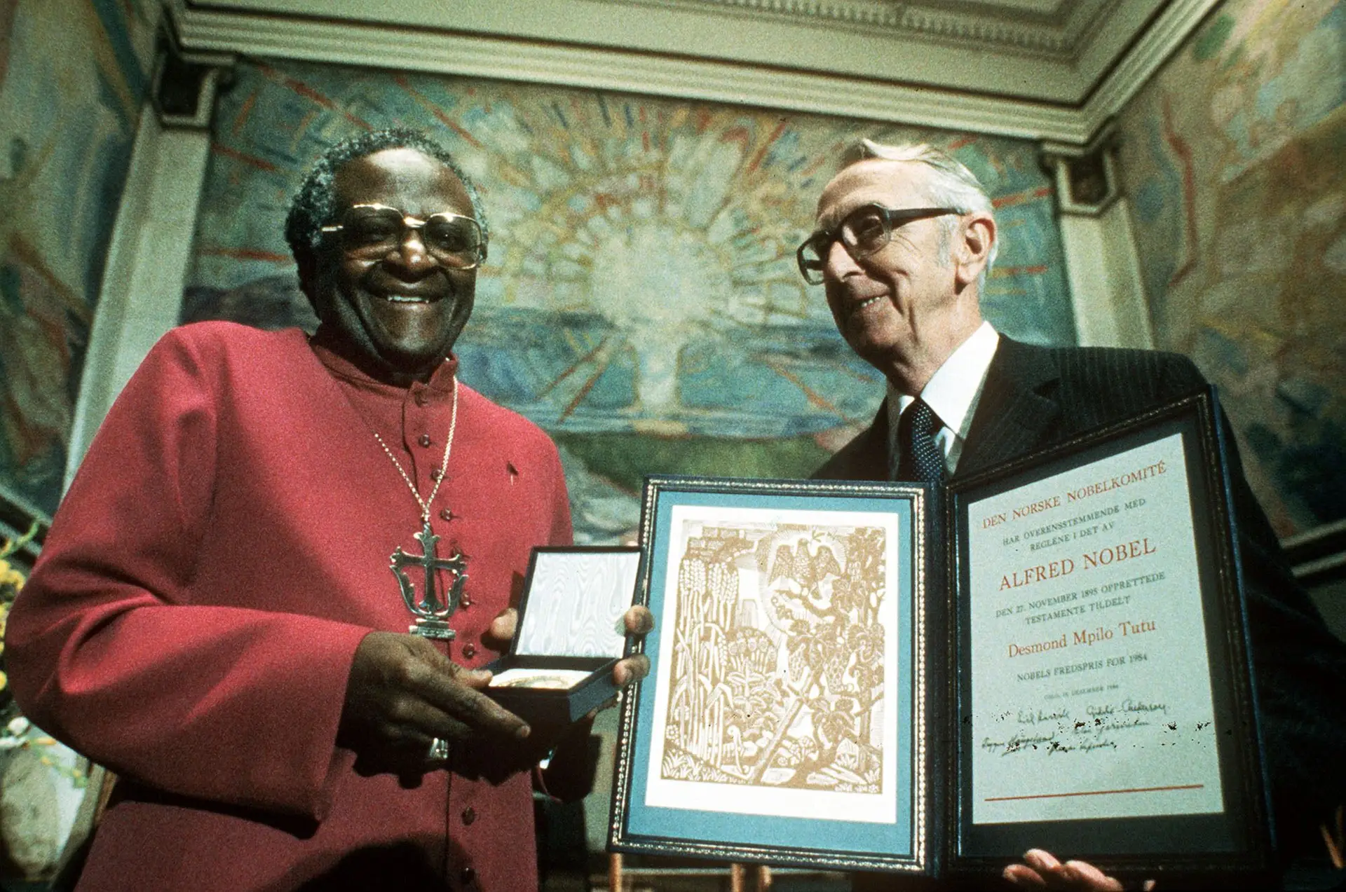 Morreu Desmond Tutu, arcebispo sul-africano e Nobel da Paz pela luta contra o apartheid