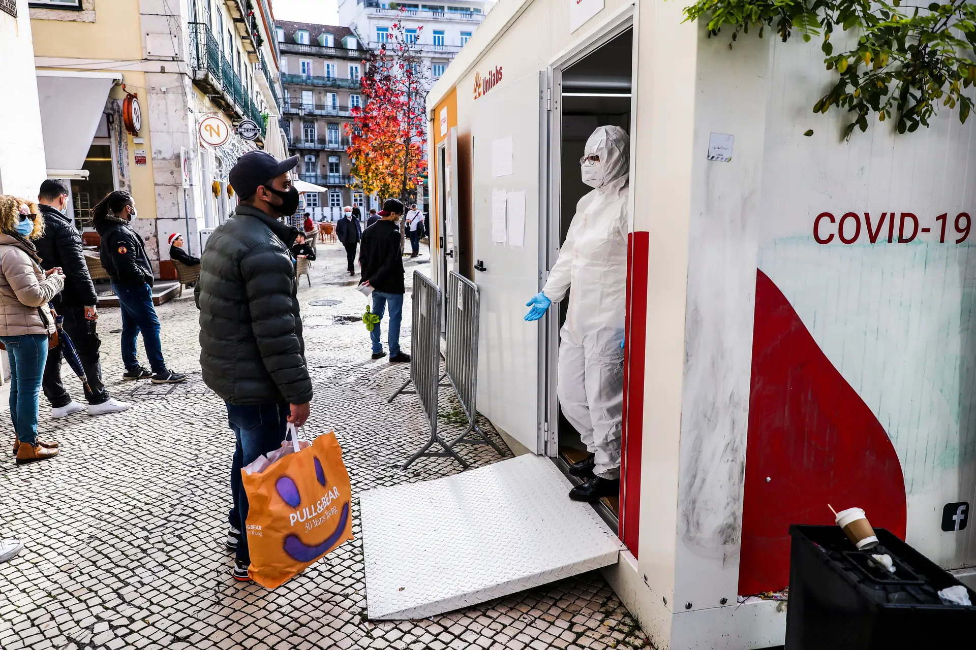 Portugal com mais 13 mortes e 3.732 novos casos de covid-19 em 24 horas