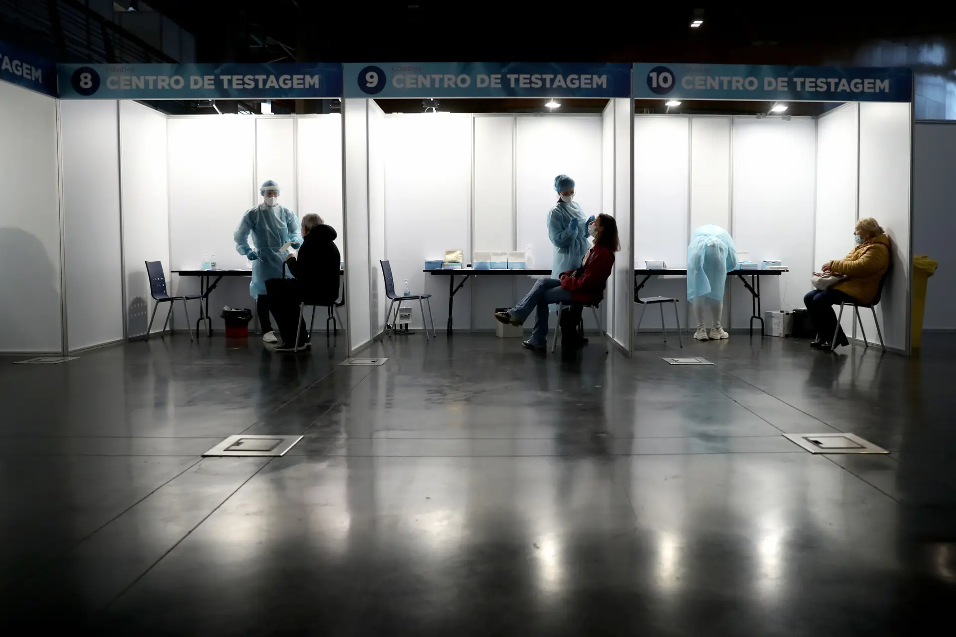 Covid-19: Portugal regista mais de 30 mil novos casos em 24 horas