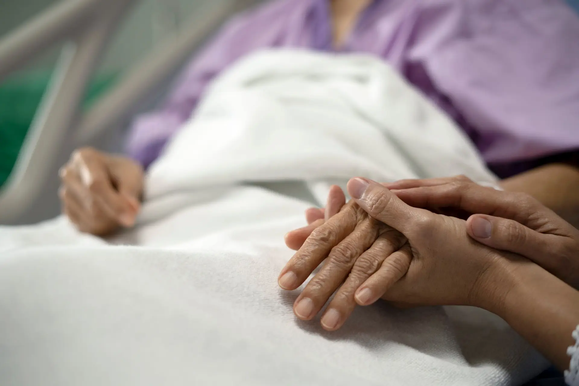 As mudanças das medidas nas lojas e para visitas aos hospitais e lares