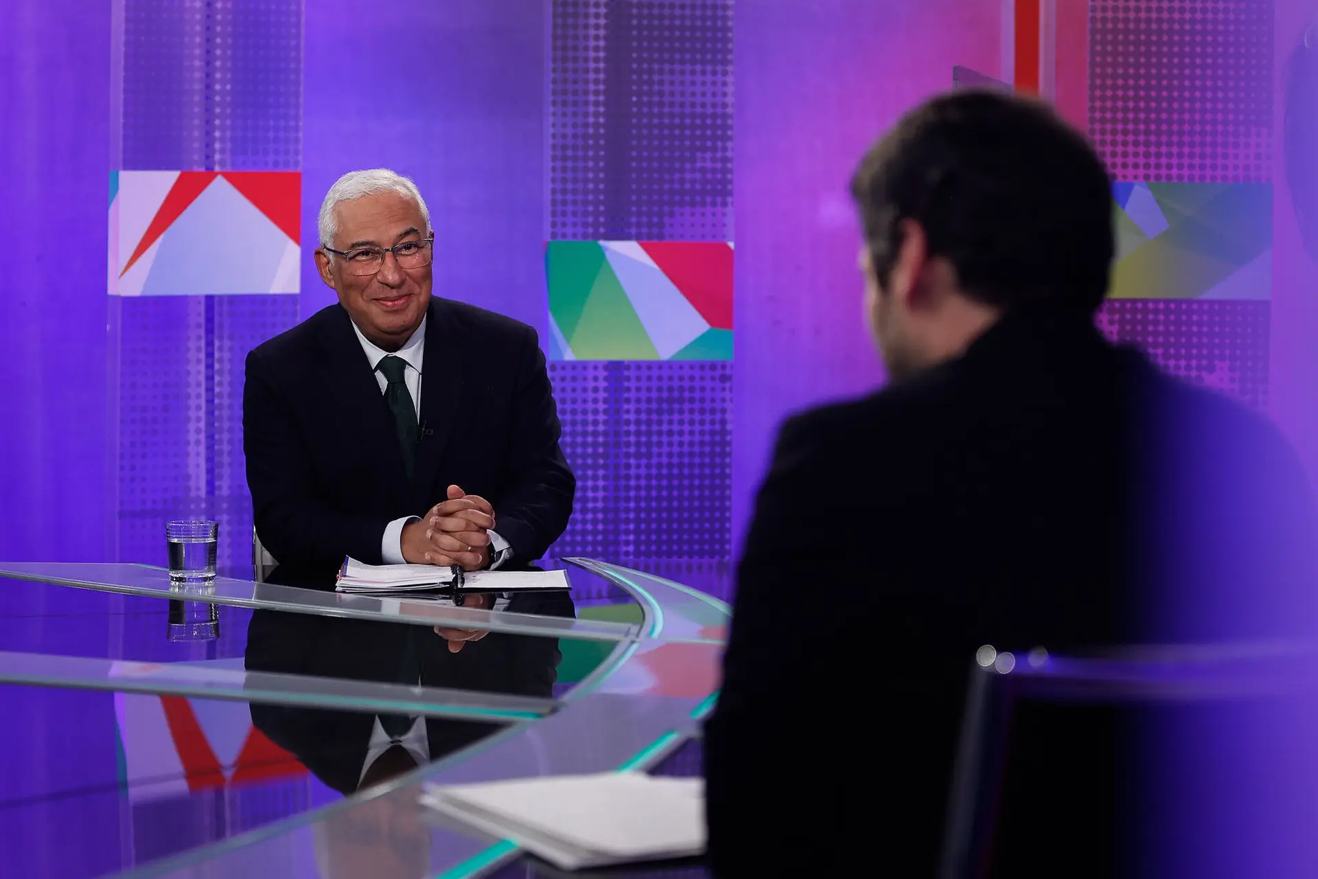 PS propõe debates nos canais internacionais para os eleitores das comunidades