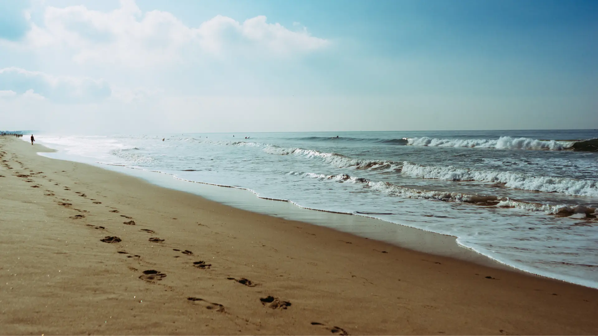 Mulher encontrada morta na praia de Faro