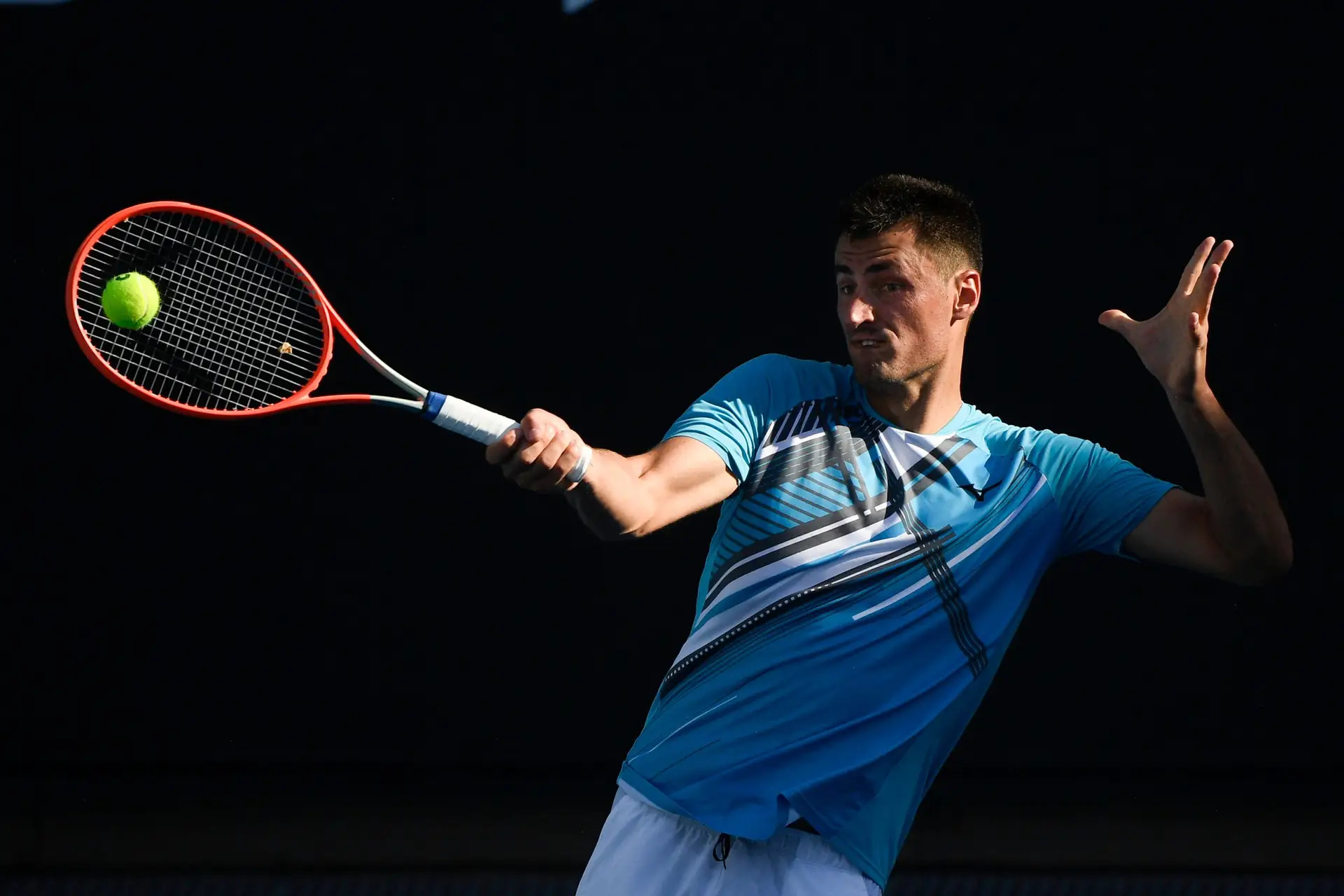 “Estou convencido de que tenho covid-19”: declaração polémica no Open da Austrália