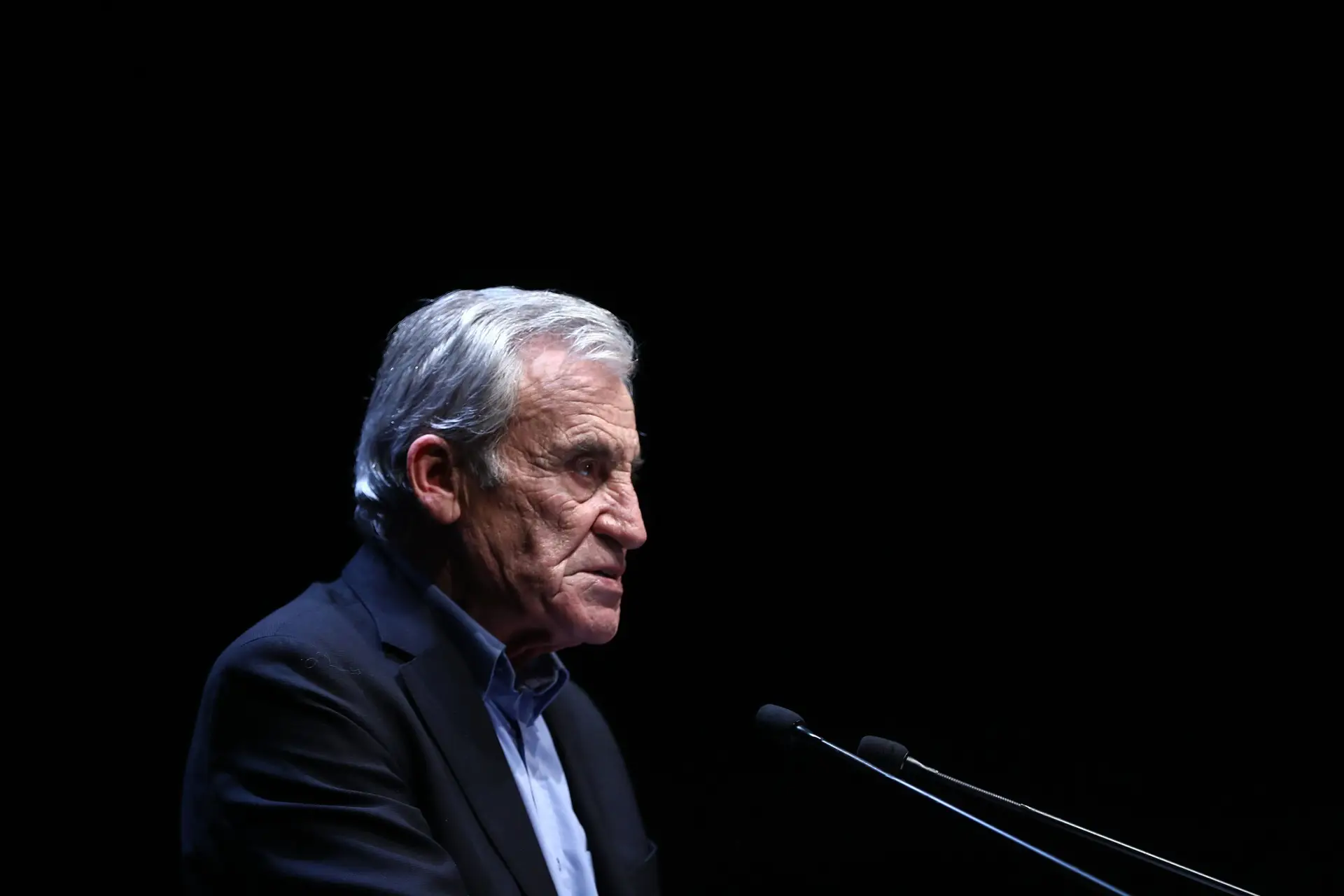 Jerónimo de Sousa vai ser operado de urgência e falha campanha durante 10 dias