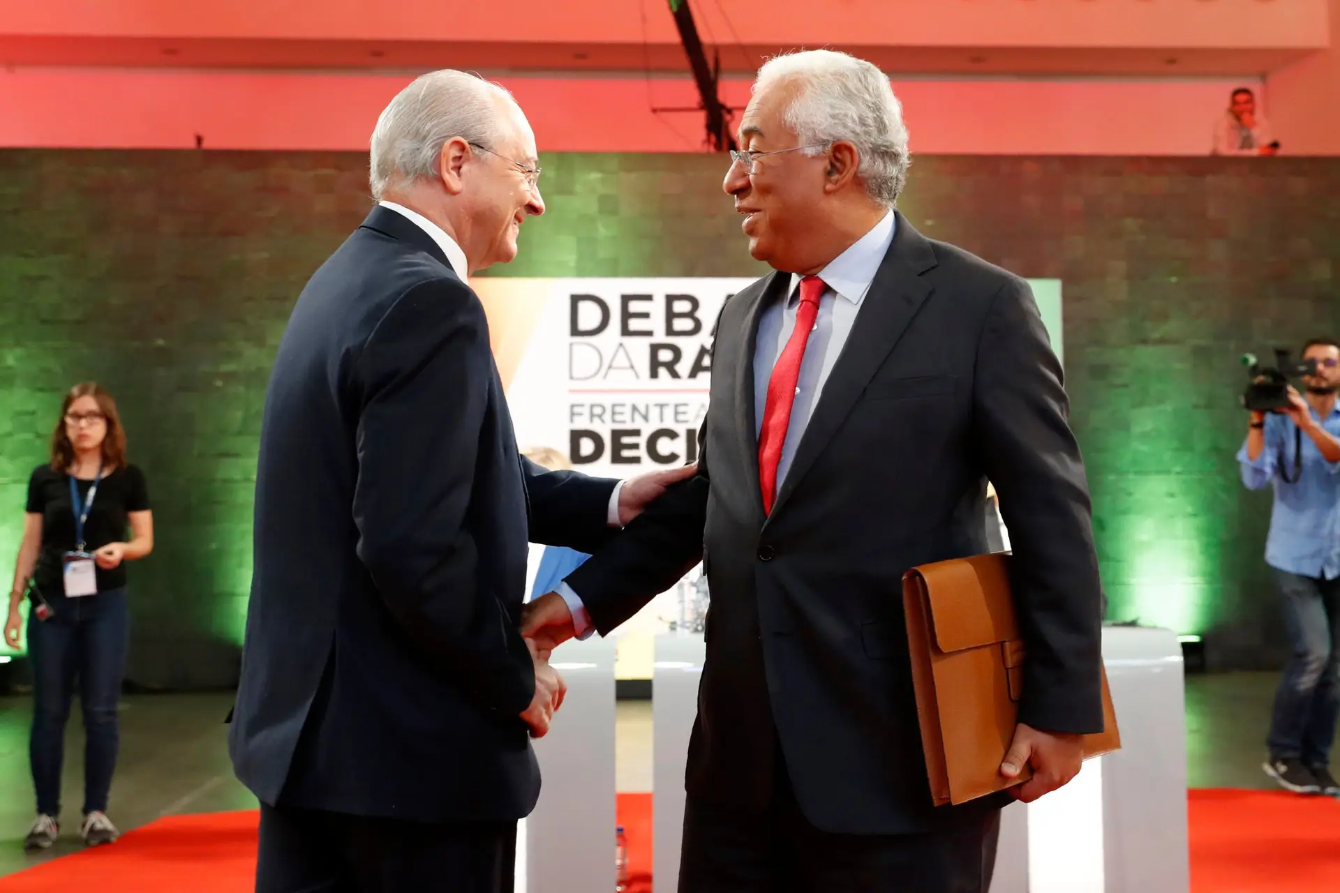 Legislativas: debates entre Costa e Rio em 2019 centrados na economia, saúde e justiça